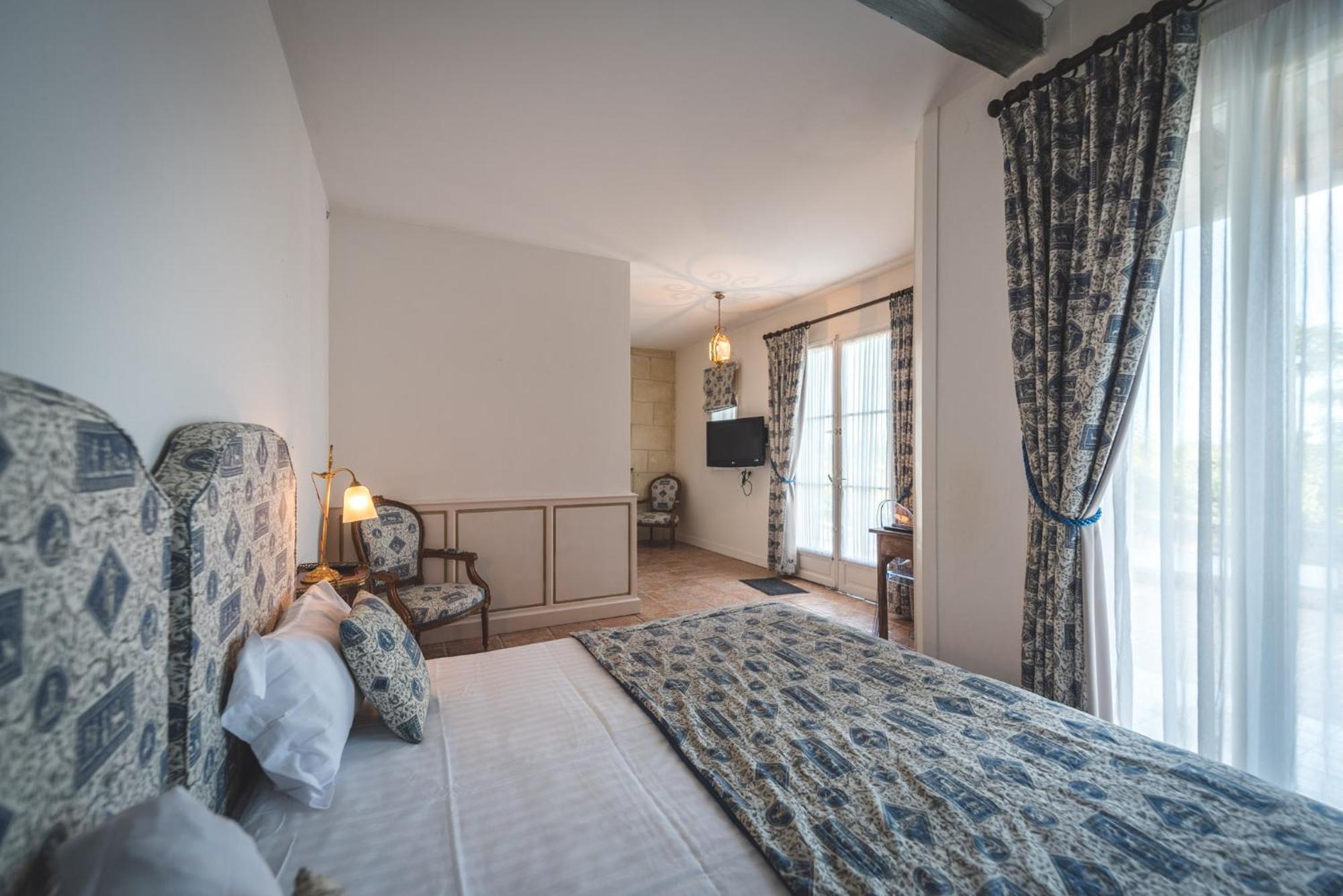 Logis Demeure De La Vignole Hotel Turquant Kültér fotó